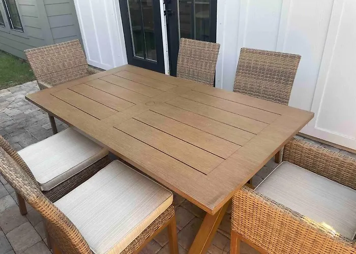 Holiday home Modern Luxury 4br Pool Bay Access Outdoor Dining Pensacola